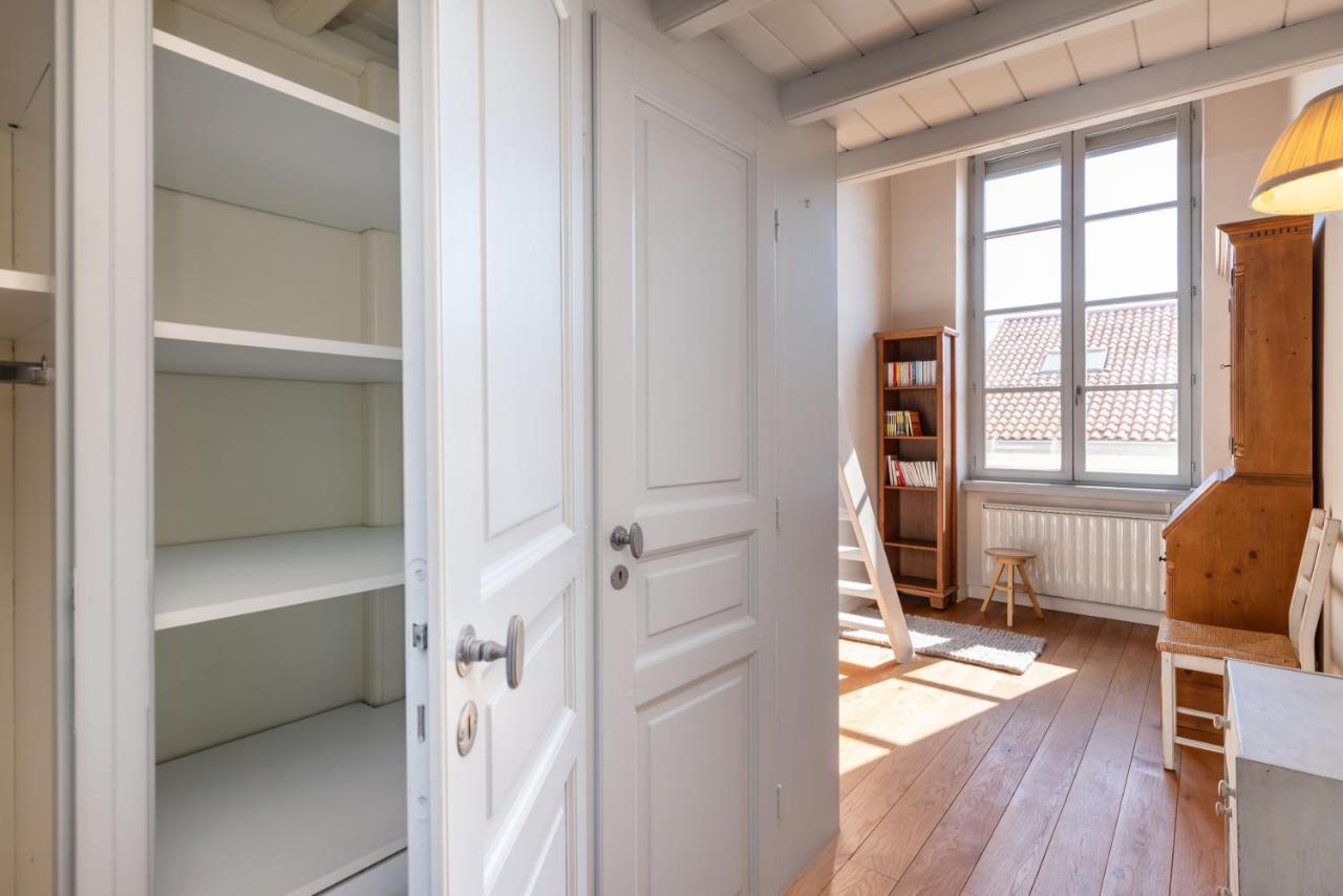 Le Cocon Pacome Les Autres Apartment Lyon Bagian luar foto